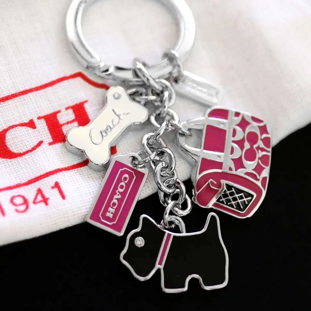Coach Scottie Keychain Style 92337 🩷